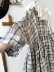 画像7: MARCHE' DE SOEUR／大きなラッフル襟のチュニック・先染チェックにミルク襟 (7)