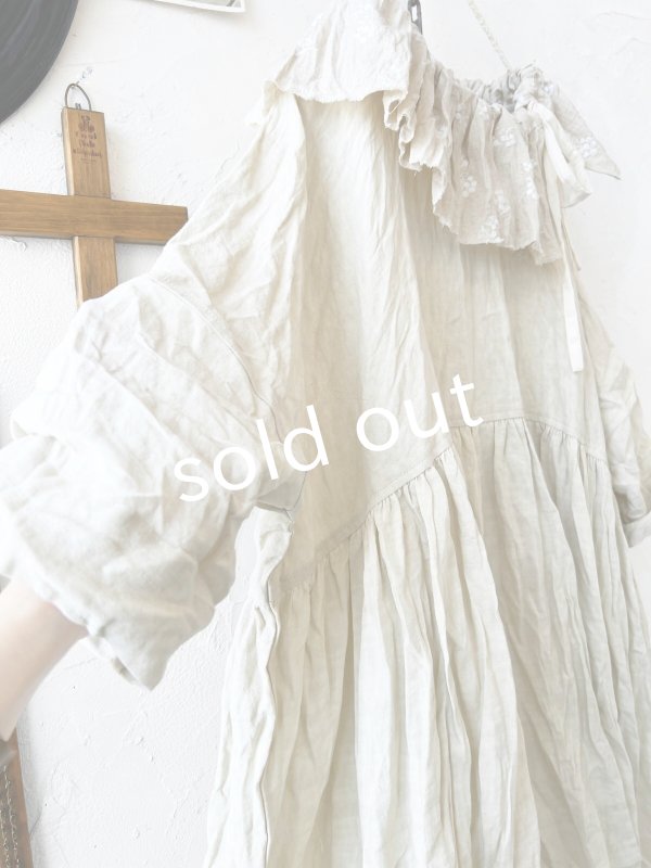 画像5: MARCHE' DE SOEUR／大きなラッフル襟のチュニック・ミルクに木の実ししゅう襟 (5)