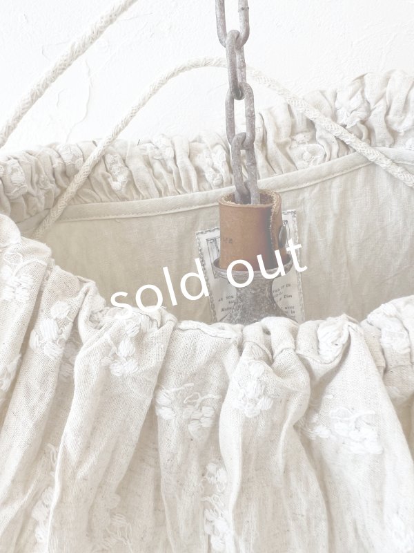 画像3: MARCHE' DE SOEUR／大きなラッフル襟のチュニック・ミルクに木の実ししゅう襟 (3)