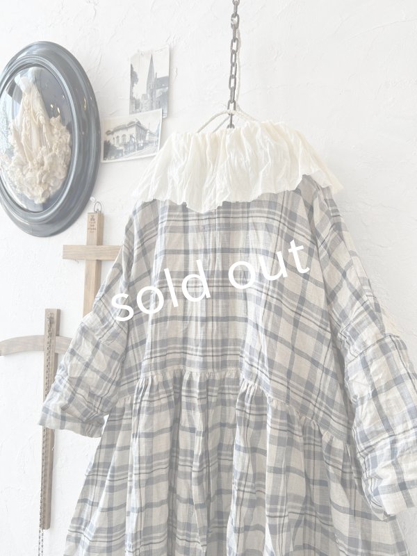 画像12: MARCHE' DE SOEUR／大きなラッフル襟のチュニック・先染チェックにミルク襟 (12)