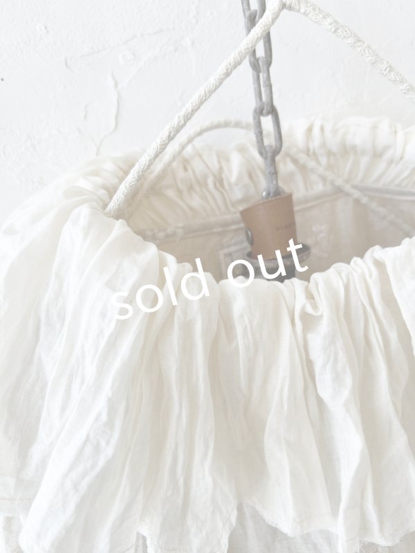 画像4: MARCHE' DE SOEUR／大きなラッフル襟のチュニック・木の実ししゅうにミルク襟 (4)