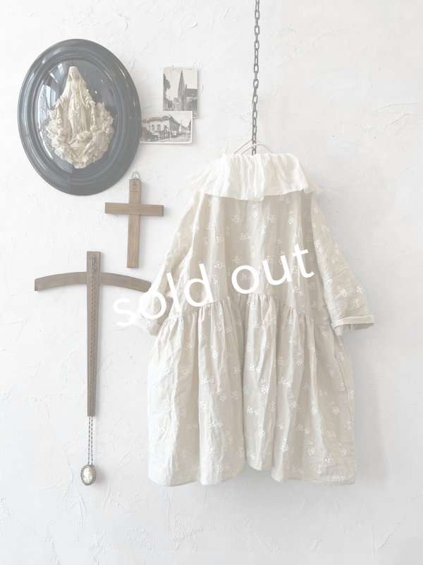 画像10: MARCHE' DE SOEUR／大きなラッフル襟のチュニック・木の実ししゅうにミルク襟 (10)