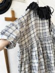 画像3: MARCHE' DE SOEUR／大きなラッフル襟のチュニック・先染チェックに黒ガーゼ襟 (3)