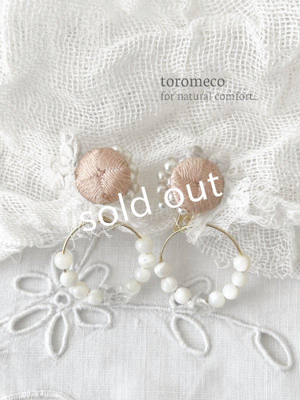 画像2: toromeco／アンティークシルクと天然石イヤリング・サーモンピンク (2)