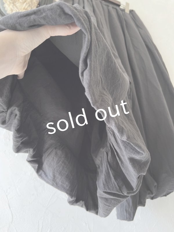 画像4: SO／二枚仕立てのバルーンパンツ・スミ (4)