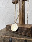 画像3: sorelle/真鍮の満月ネックレス【槌目】 (3)