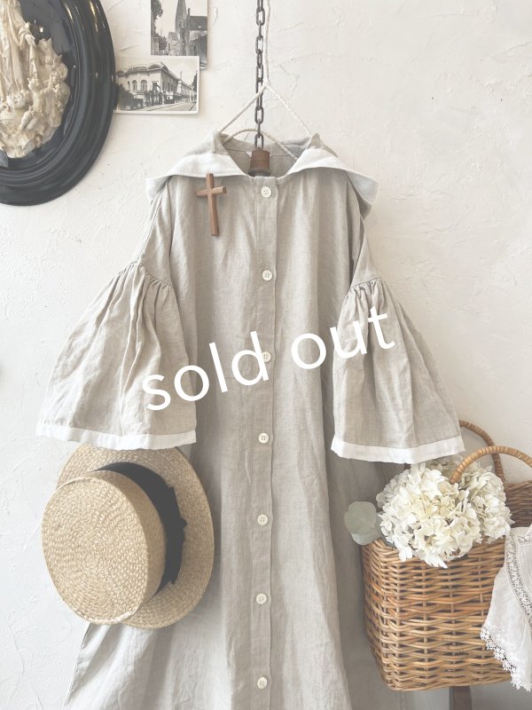 画像2: Avenue／フード付きリネンワンピース・生成りに白ライン (2)