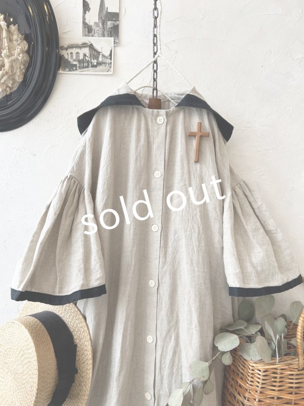 画像2: Avenue／フード付きリネンワンピース・生成りに黒ライン (2)