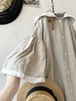 画像4: Avenue／フード付きリネンワンピース・生成りに白ライン (4)