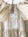 画像4: shizuka's【19】アンティークレースの ドットフリルワンピース・ベージュB (4)