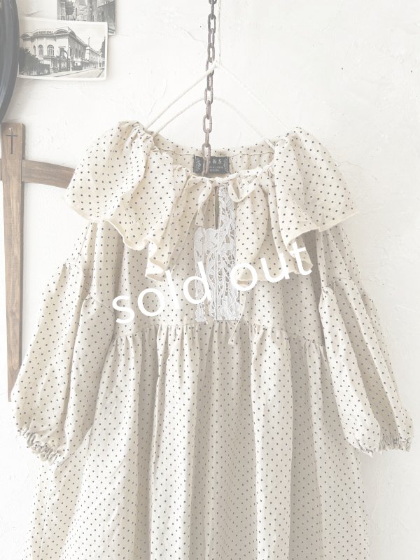 画像2: shizuka's【19】アンティークレースの ドットフリルワンピース・ベージュB (2)