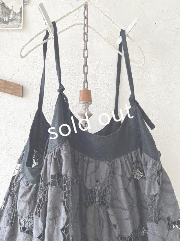 画像2: shizuka's【29】アンティークレースのキャミチュニック・スミクロ (2)