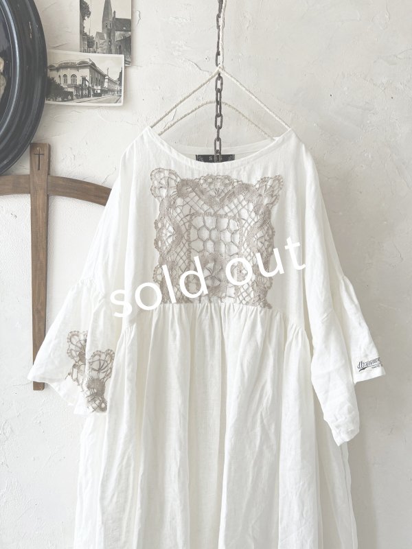 画像2: shizuka's【3】アンティークレースちょうちょ袖ワンピース・白A (2)