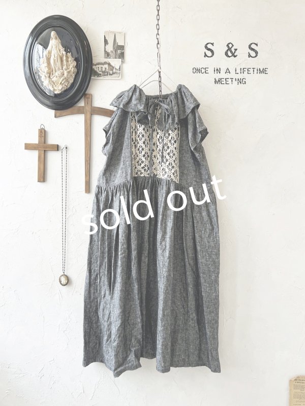 画像1: shizuka's【25】アンティークレースのフリル襟フレンチワンピース・黒シャンブレーB (1)