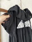 画像4: shizuka's【22】アンティークレースのフリル襟フレンチワンピース・黒 (4)
