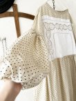 画像4: shizuka's【20】アンティークレースのボリューム袖ドットワンピース・ベージュ (4)