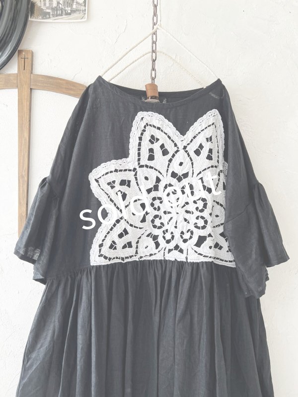 画像2: shizuka's【23】アンティークレースちょうちょ袖ワンピース・黒B (2)