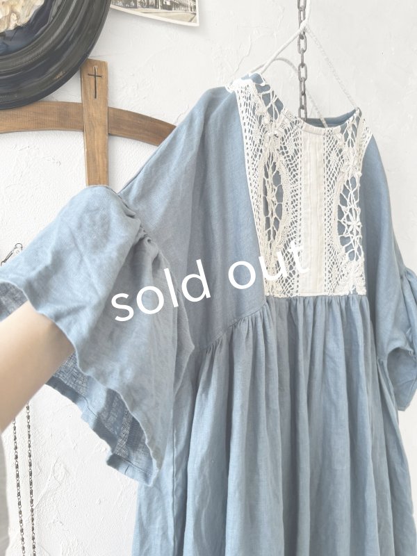 画像3: shizuka's【28】アンティークレースちょうちょ袖ワンピース・くすみブルー (3)