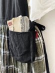 画像4: MARCHE' DE SOEUR／バッククロスワンピース・黒×グリーンチェック (4)