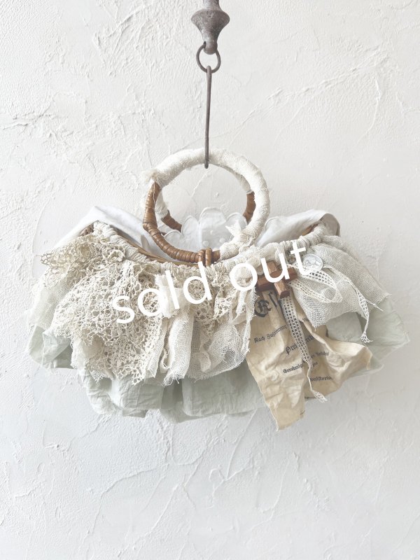 画像2: pollenbienco／アンティークレースと十字架のバスケット・C (2)