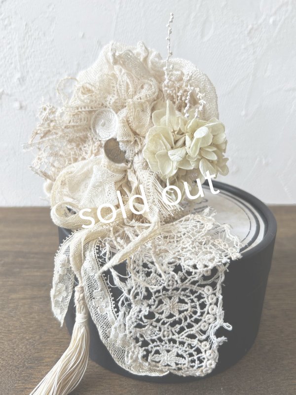 画像2: pollenbienco／アンティークレースのコサージュ・A (2)