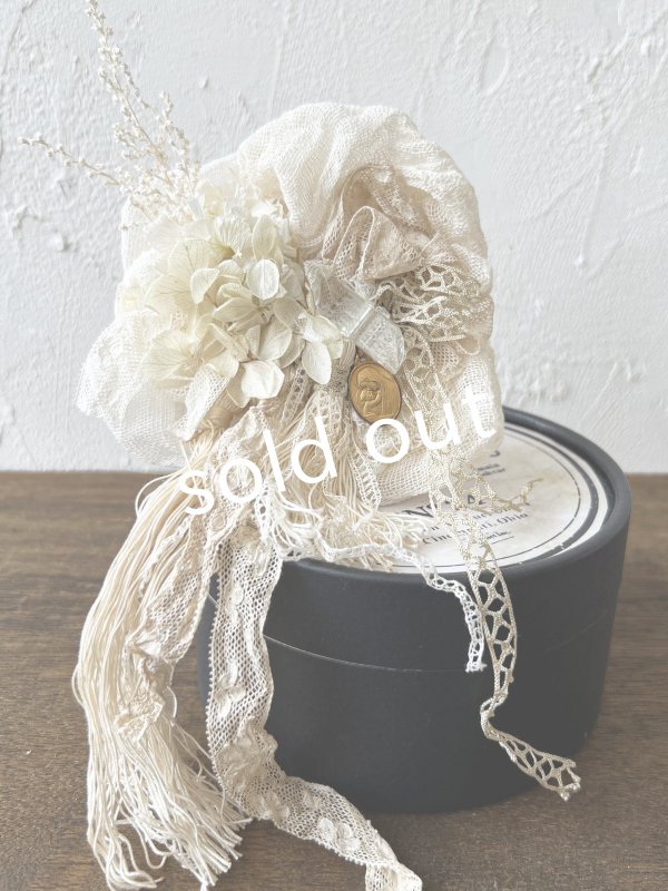 画像2: pollenbienco／アンティークレースのコサージュ・B (2)