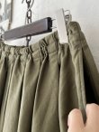 画像3: seasew.／702 タックスカート・カーキ (3)