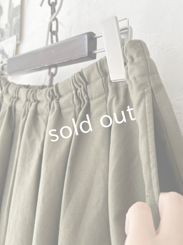 画像3: seasew.／702 タックスカート・カーキ (3)