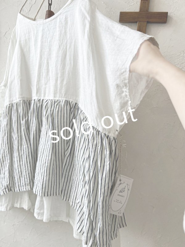 画像2: shizuka's/フレンチ袖レイヤードブラウス・ストライプ (2)