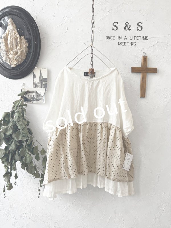 画像1: shizuka's/フレンチ袖レイヤードブラウス・ベージュドット (1)