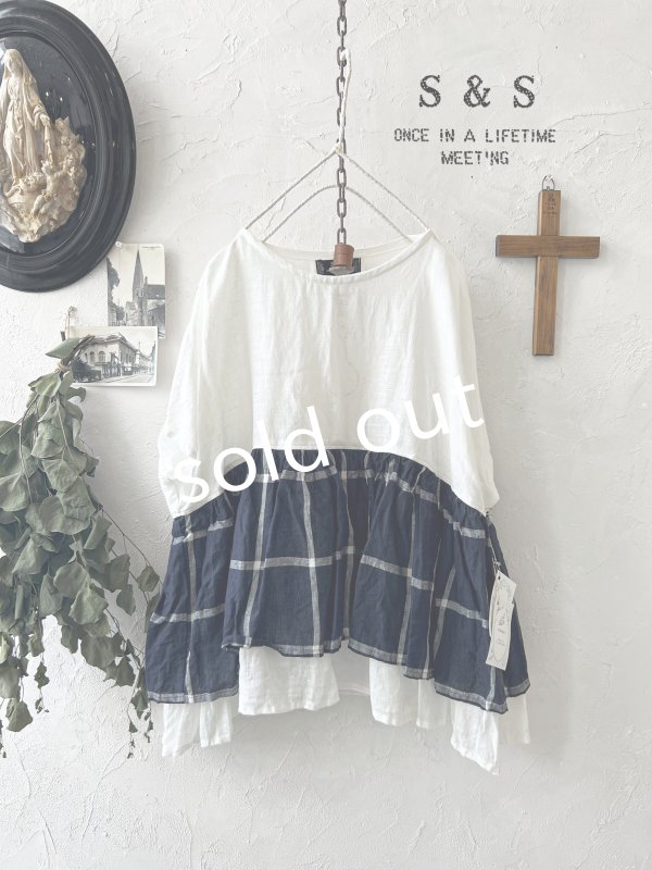 画像1: shizuka's/フレンチ袖レイヤードブラウス・ネイビーチェック (1)