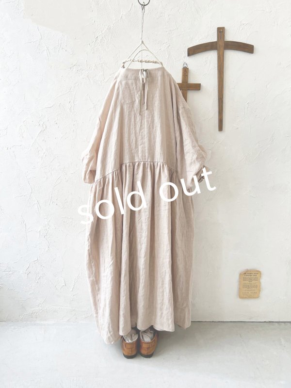 画像10: MARCHE' DE SOEUR／十字架ネックレス付きギャザーワンピース・ピンクベージュ (10)