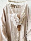 画像5: MARCHE' DE SOEUR／十字架ネックレス付きギャザーワンピース・ピンクベージュ (5)