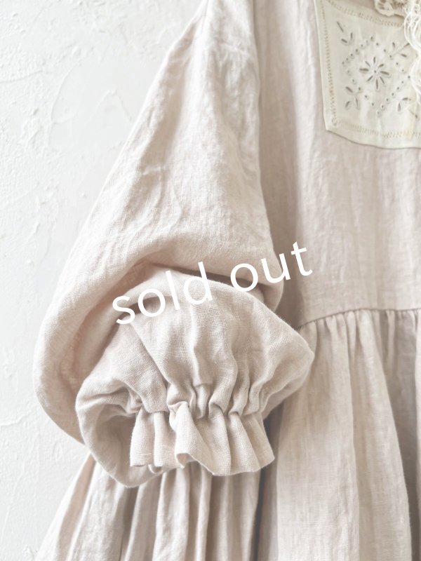 画像6: pollenbienco/アンティークレースのギャザーワンピース・ピンクベージュA (6)