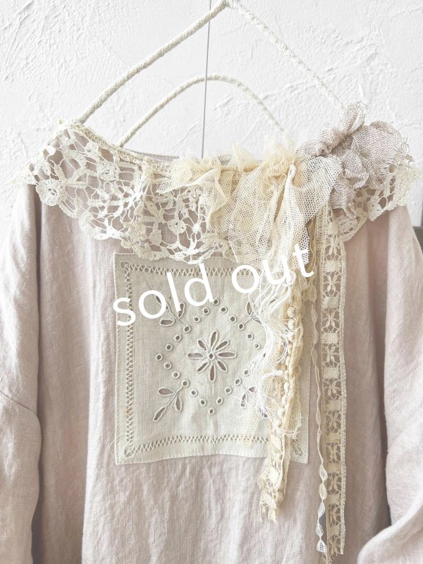 画像3: pollenbienco/アンティークレースのギャザーワンピース・ピンクベージュA (3)