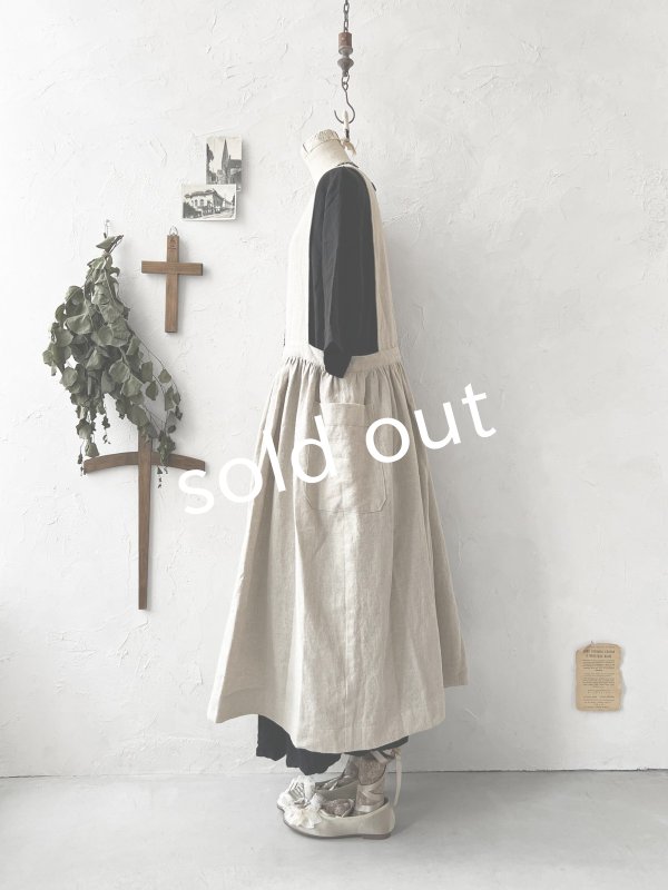 画像9: kosatofuku/ひとつボタンのエプロンギャザーワンピース・生成り (9)