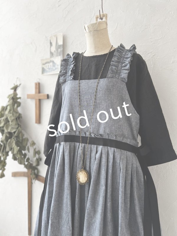 画像9: kosatofuku/フリルショルダーとプリーツリボンのワンピース・デニム (9)