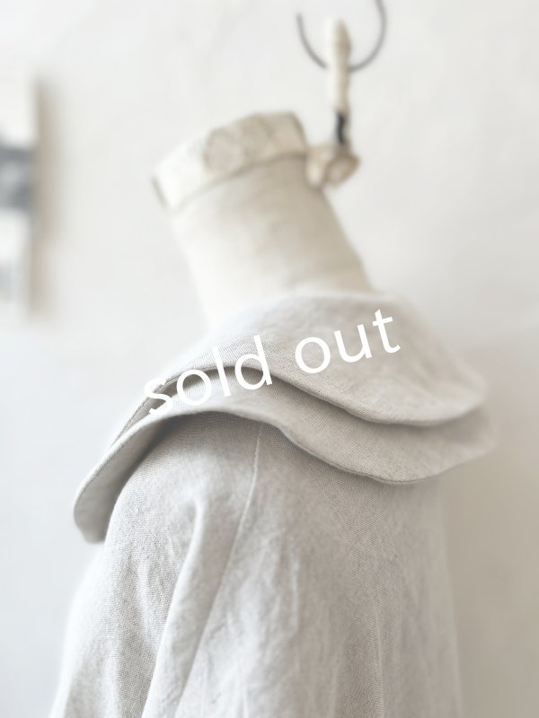 画像12: kosatofuku/二枚衿のリネンギャザーワンピース・黒 (12)