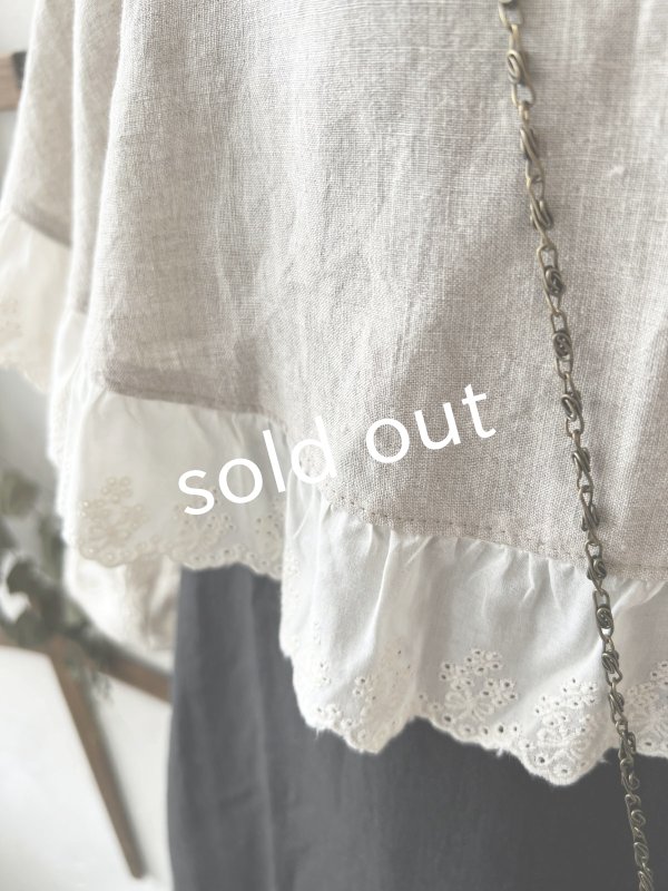 画像9: kosatofuku/フリルケープ付のリネンローギャザーワンピース・黒 (9)