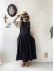 画像8: kosatofuku／ひとつボタンのエプロンギャザーワンピース・黒 (8)