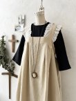 画像3: kosatofuku／レースフリルショルダーのサロペットワンピース・生成り (3)