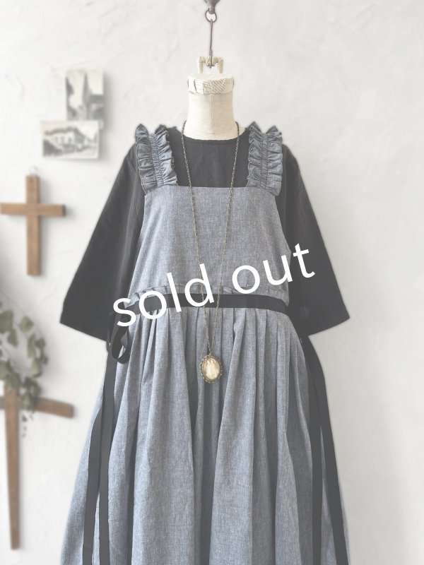 画像3: kosatofuku/フリルショルダーとプリーツリボンのワンピース・デニム (3)
