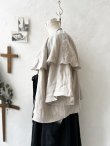 画像11: kosatofuku／リボンと大きなフリルカラーのブラウス・生成り (11)