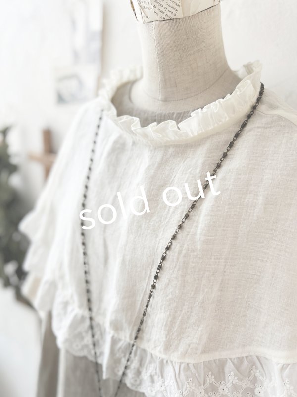 画像9: kosatofuku/フリルケープ付のリネンローギャザーワンピース・生成り (9)