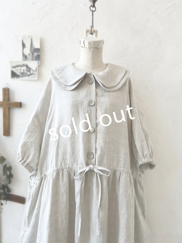 画像2: kosatofuku/二枚衿のリネンギャザーワンピース・生成り (2)
