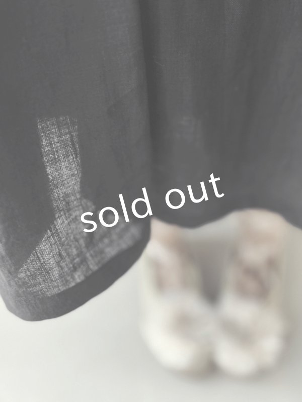 画像12: kosatofuku/フリルケープ付のリネンローギャザーワンピース・黒 (12)