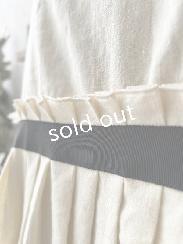 画像6: kosatofuku／フリルショルダーとプリーツリボンのワンピース・ アイボリー (6)