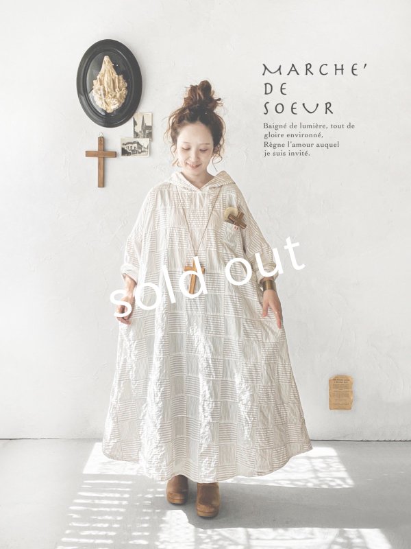 画像1: MARCHE' DE SOEUR／Ａラインフードワンピース・パッチワーク (1)