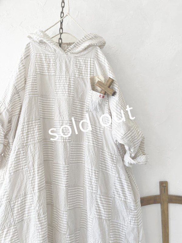 画像9: MARCHE' DE SOEUR／Ａラインフードワンピース・パッチワーク (9)