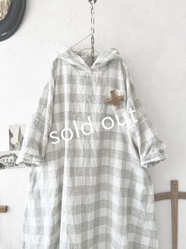 画像3: MARCHE' DE SOEUR／Ａラインフードワンピース・チェック (3)